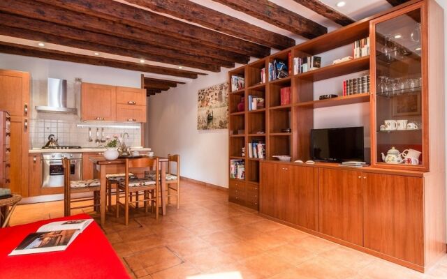 Venice Canal View Boutique Apartment