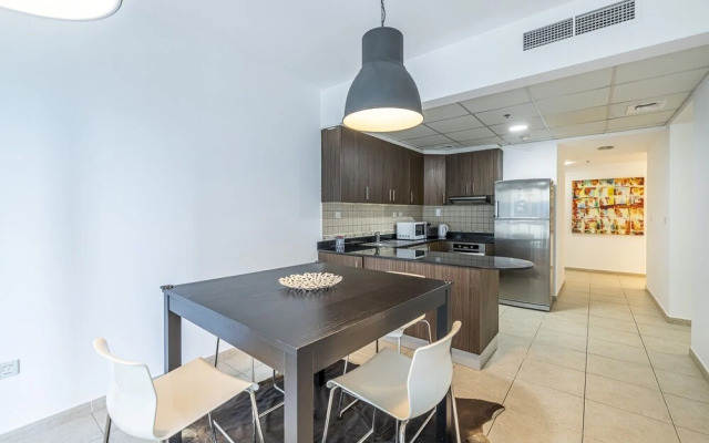 Driven Holiday Homes - Elite Tower