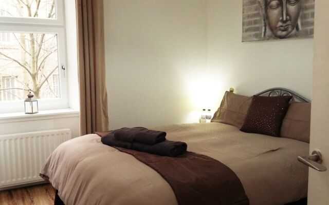 2 Bedroom Character Apartment Finnieston