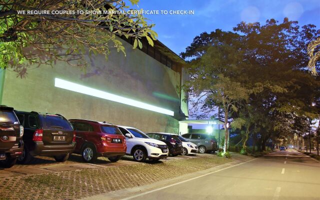 ZEN Rooms Permata Karawaci Syariah