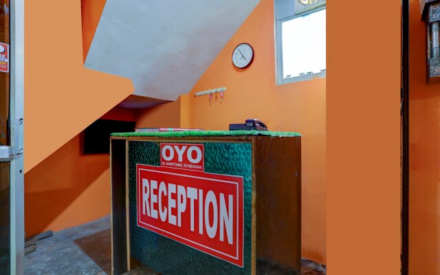 Oyo Flagship 92825 G P Guest House