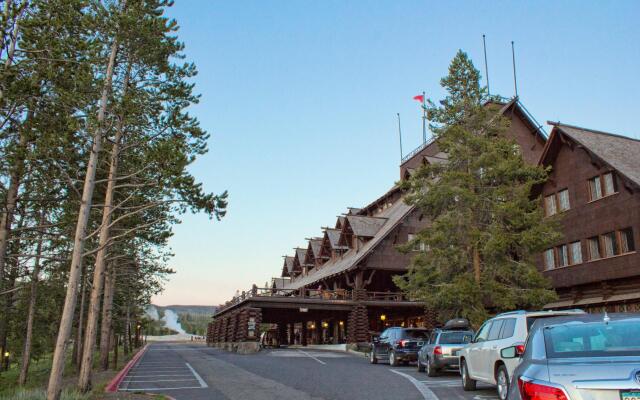 Old Faithful Inn — Inside the Park Hotel