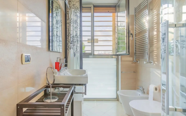 Ivy House in Bari With 1 Bedrooms and 1 Bathrooms
