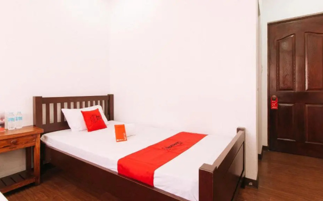 RedDoorz Plus @ New Orleans Auberge Hotel