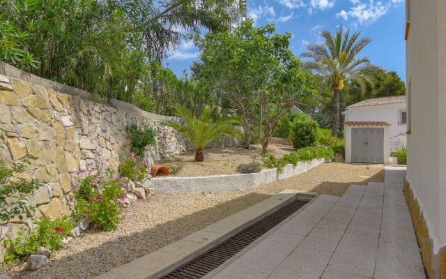 Tranquil Holiday Home in Moraira With Private Pool