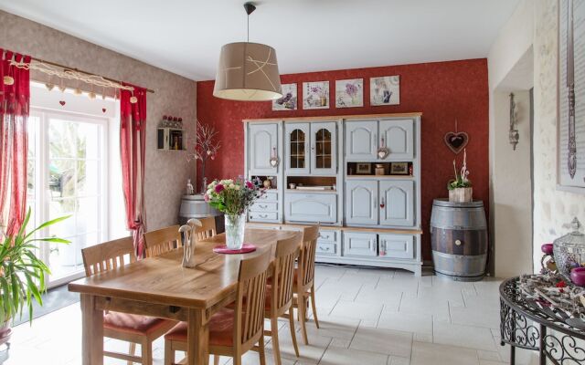 Au Caprice de L'Atre