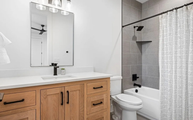 The Dugout 8 Bedroom Home