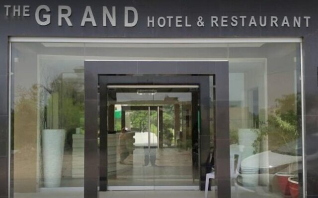 The Grand Hotel & Restaurant