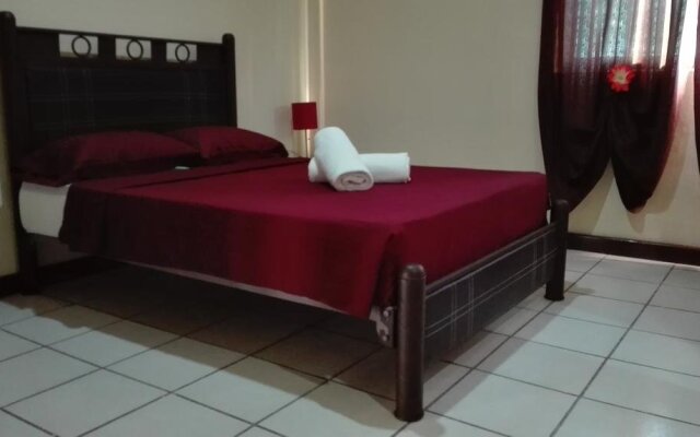 Hostel Alme