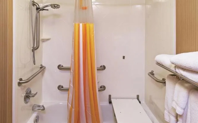 Comfort Suites Edmond