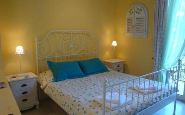 Yiannas Studio
