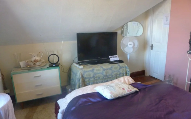 Ms McCreadys Guest House