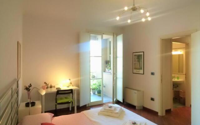 Bright Gioberti Courtyard