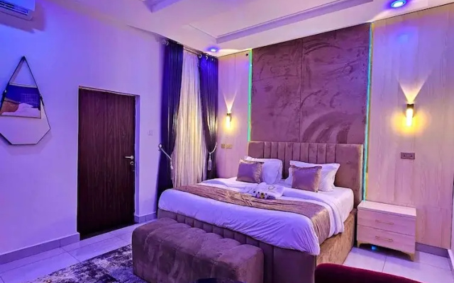 2 Bed Apartment 4 - Modern Benin City Getaway