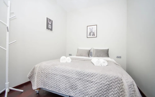 InPoint Old Town- Apartment with garden