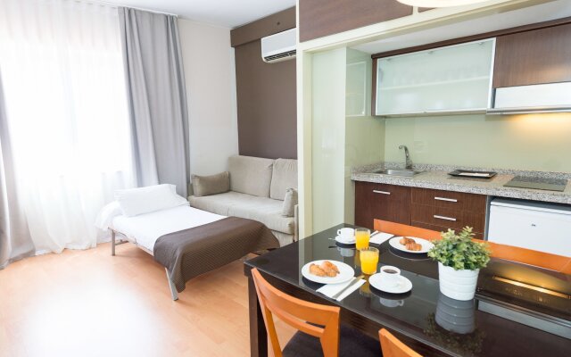 Senator Barcelona Apartments
