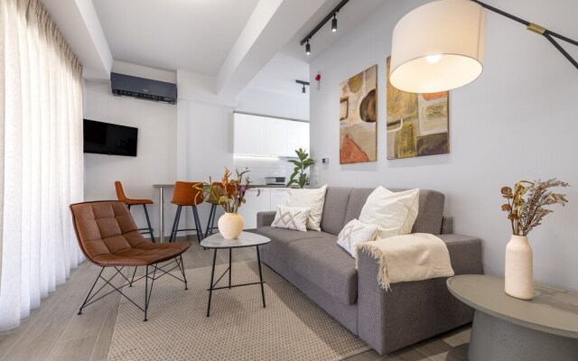 Phaedrus Living Luxury Penthouse Potamianou