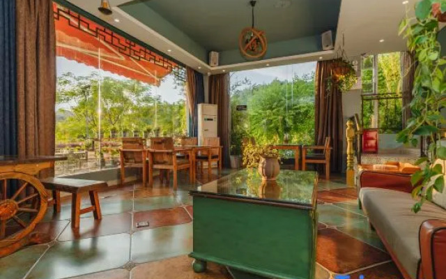 Danxia Impression Inn