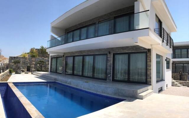 Şi̇ri̇nköy Pri̇vate Villa (Close To Kite Beach)