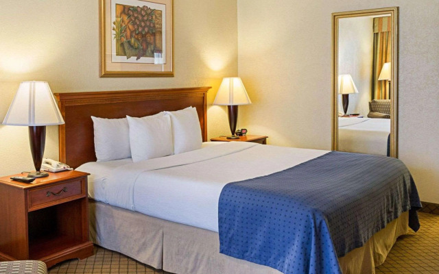 GreenTree Hotel & Extended Stay I-10 FWY Houston, Channelview, Baytown