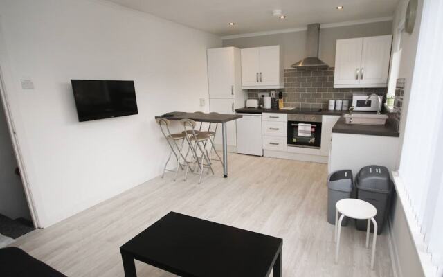 Ravenhill Apartment city centre access