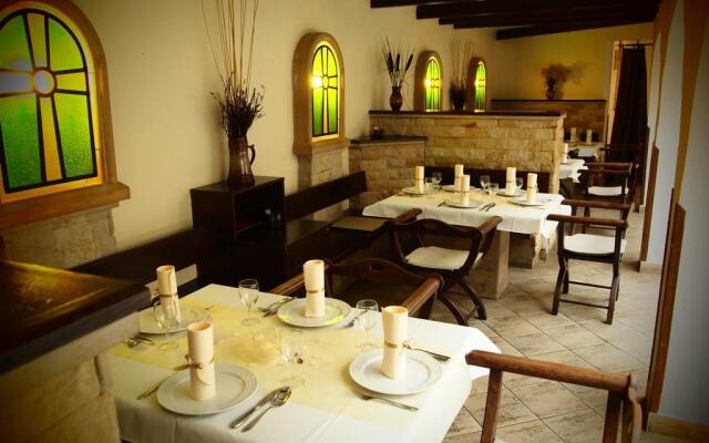 Excalibur Penzion a Restaurace