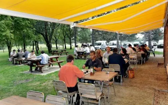 Ethic Etapes Lac De Maine