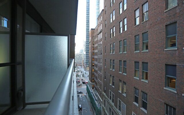 Marvelous 2 Bdrm in Downtown Toronto