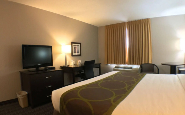 Super 8 by Wyndham Kapuskasing