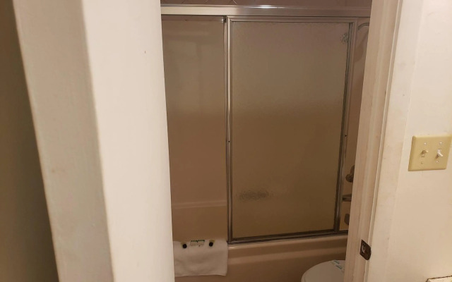 Americas Best Value Inn Stearns