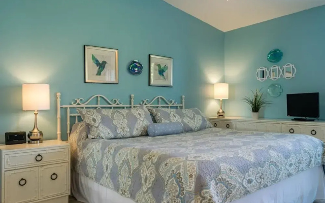 Cove at Sandy Pointe Unit 205a