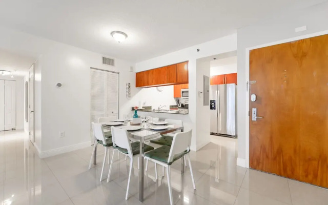 Wonderful 3BR Condo at Brickell