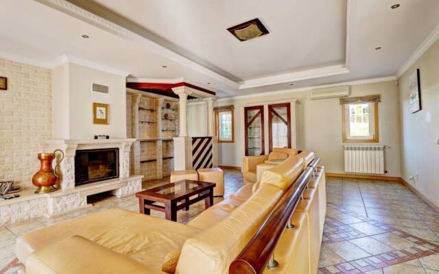 Villa 5 Bedrooms With Pool And Wifi 107490