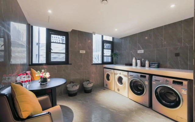 Western Royal Palace Hotel