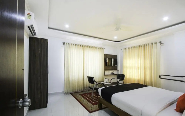 Rich Fort By OYO Rooms