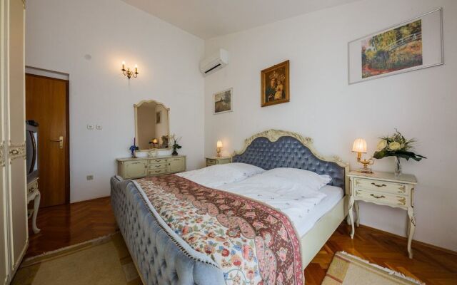 Apartments Bagic