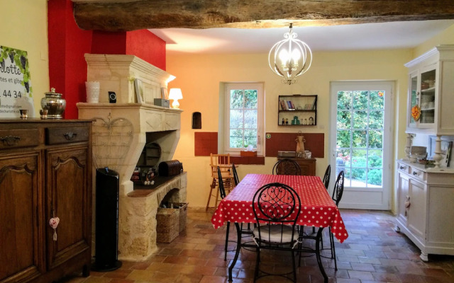 Les Vignes De Charlotte