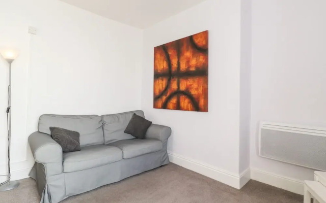 Apartment 9 Beaconsfield House