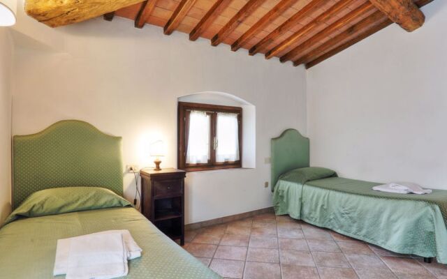 Chiantishire Retreat 25356