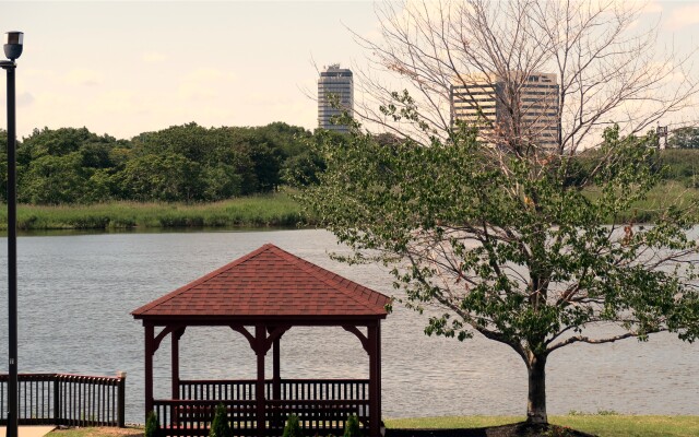 Red Roof Inn PLUS+ Secaucus - Meadowlands - NYC