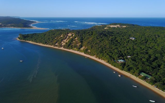 Casa Karibu at Santa Maria Machangulo Mozambique