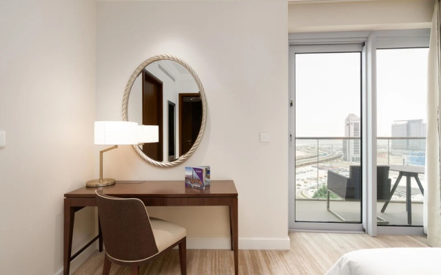 Dream Inn - Address Fountain View