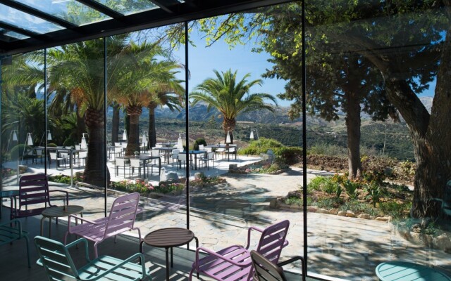 Catalonia Reina Victoria Hotel