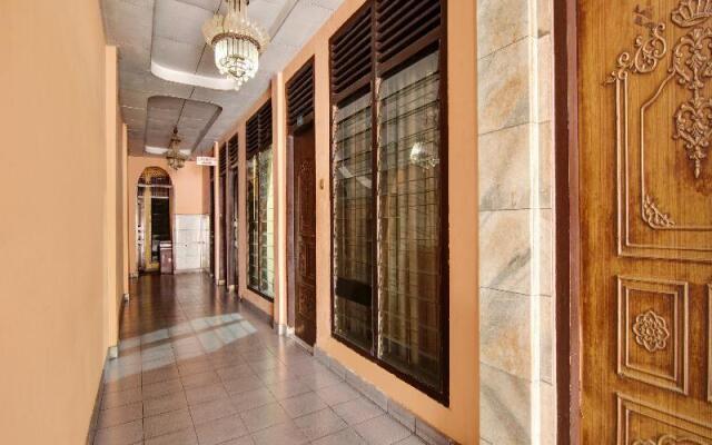 OYO 2690 Hotel Tampan