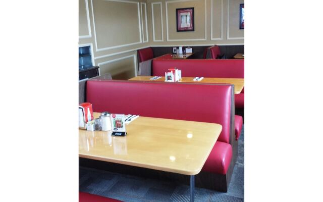 Paul's Motor Inn