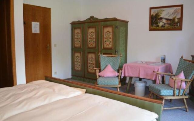 Hotel-Pension-Ostler