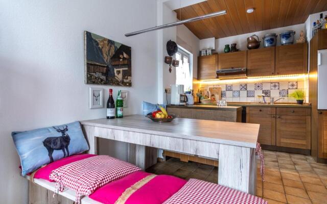 Ferienhaus Frieda - mit Balkon, Garten und Terrasse