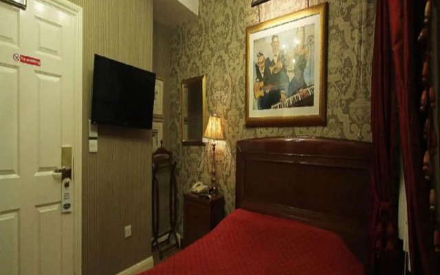 Opulence Boutique Hotel