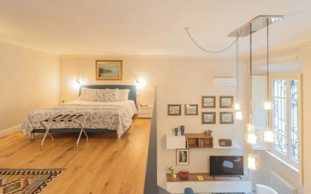 Cinque Giornate 70 Suites by Rent all Como