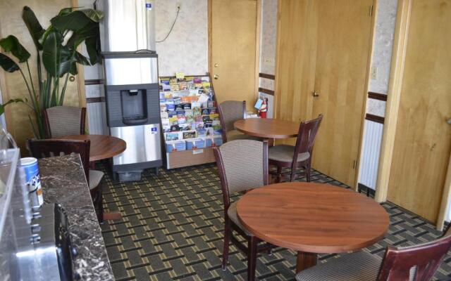 Budget Inn Williamsville